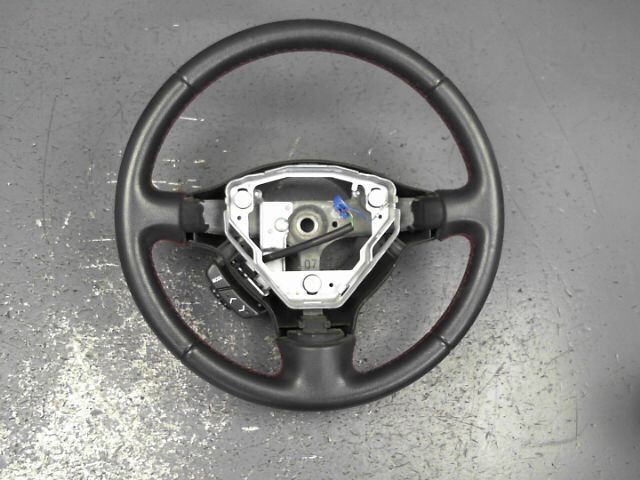Volant TOYOTA YARIS Essence - 1