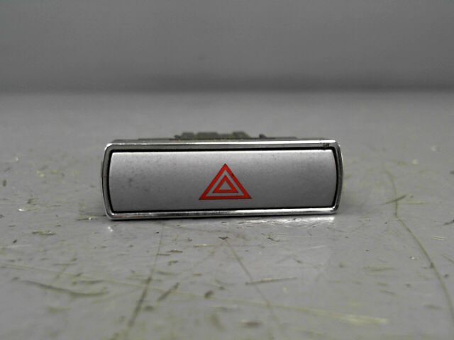 Bouton de warning FORD MONDEO Diesel - 1