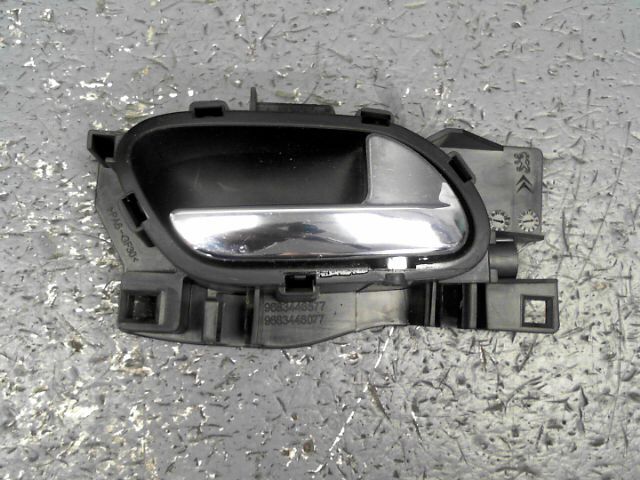 Poignee interieur arriere droit CITROEN C3 1.4 HDI 70ch FAP Attraction Diesel - 1