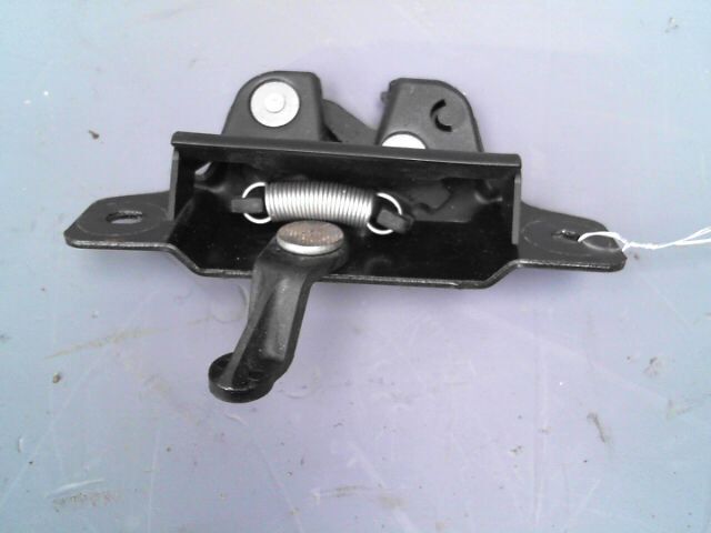 Serrure de hayon PEUGEOT 106 Color Line 1.1 Essence - 1