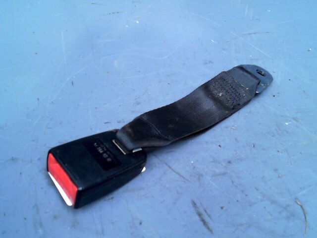 Attache ceinture arriere gauche CITROEN AX Essence - 1