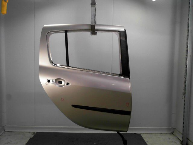 Porte arriere droit RENAULT CLIO 1.6i 16v 110ch Luxe Dynamique Essence - 1