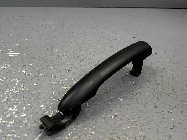 Poignee porte arriere droit RENAULT CLIO 1.6i 16v 110ch Luxe Dynamique Essence - 1