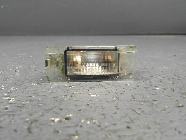 Eclairage de plaque RENAULT CLIO 1.6i 16v 110ch Luxe Dynamique Essence - 1