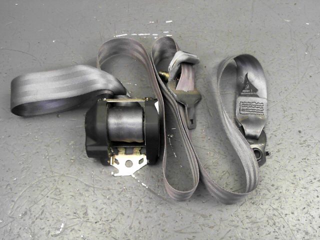 Ceinture avant droit RENAULT CLIO Chipie 1.9D 6CV Diesel - 1