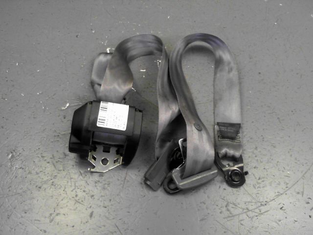Ceinture arriere droit RENAULT CLIO Chipie 1.9D 6CV Diesel - 1