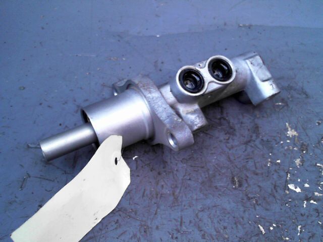 Maitre cylindre (freinage) PEUGEOT 508 Diesel - 1