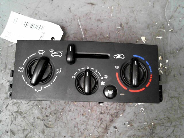 Commande chauffage PEUGEOT 207 Essence - 1