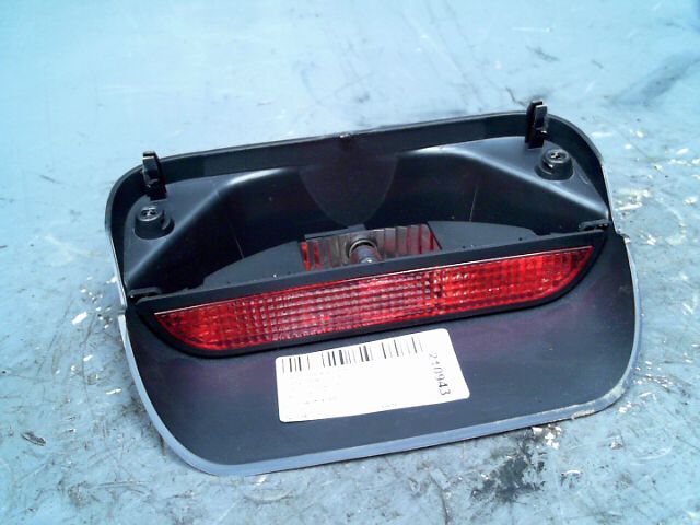 Feu arriere stop central DACIA SANDERO 1.5 dCi FAP 90ch Diesel - 1