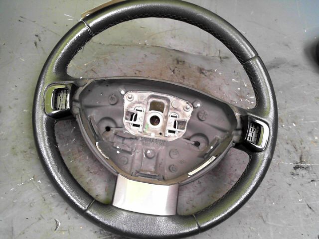 Volant DACIA SANDERO 1.5 dCi FAP 90ch Diesel - 1