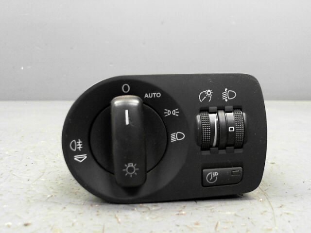 Commande de phare AUDI A3 1.9 TDi Attraction Diesel - 1