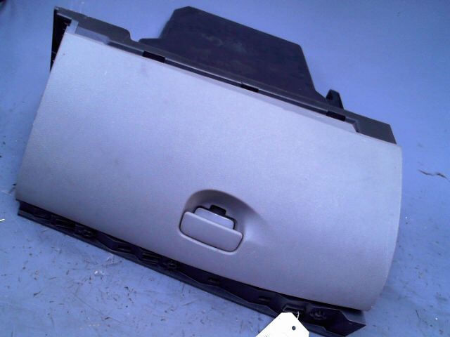 Boite a gants RENAULT MEGANE Diesel - 1