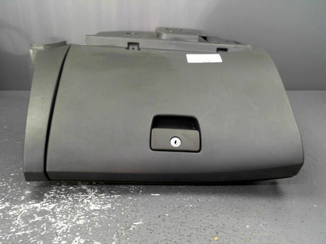 Boite a gants CHEVROLET CRUZE 2.0 VCDi 150ch LT Diesel - 1