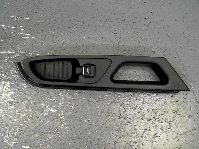 Interrupteur de leve vitre avant droit FORD B-MAX Essence - 1