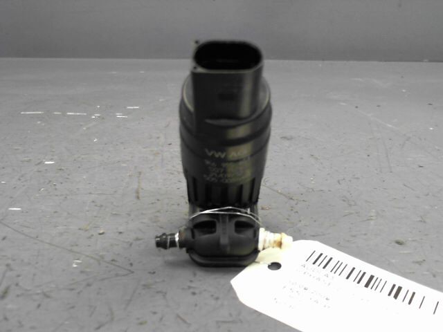Pompe lave glace avant AUDI A3 Diesel - 1