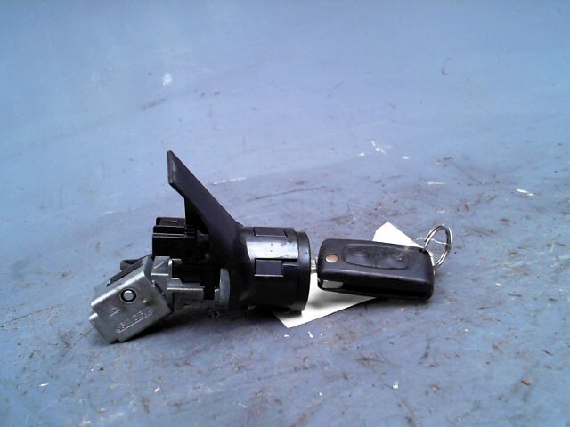 Antivol de direction PEUGEOT 207 1.4 HDi 70ch Trendy Diesel - 1