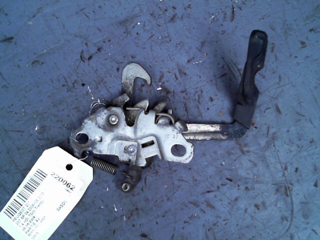 Serrure de capot PEUGEOT 207 1.4 HDi 70ch Trendy Diesel - 1