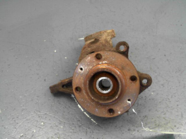 Fusee avant droit PEUGEOT 206 Diesel - 1