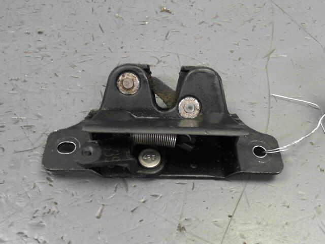 Serrure de hayon PEUGEOT 206 Diesel - 1