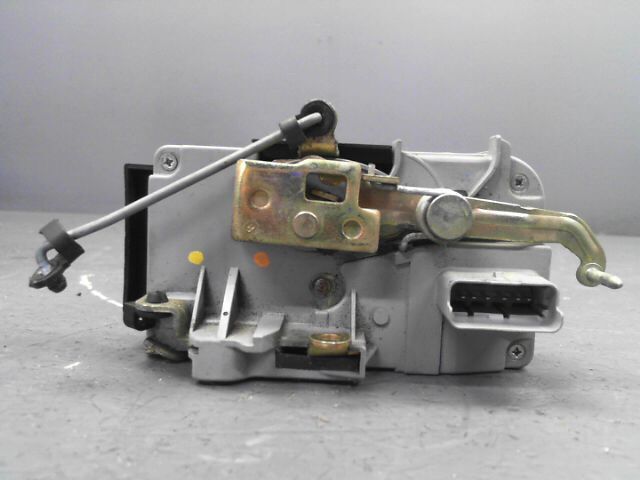Serrure avant droit PEUGEOT 807 Diesel - 1