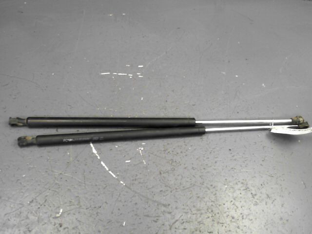 Verin de coffre PEUGEOT 807 Diesel - 1