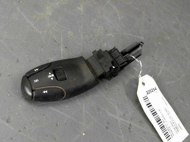 Commande autoradio PEUGEOT 407 Diesel - 1