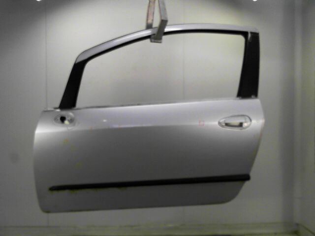 Porte avant gauche FIAT PUNTO Essence - 1