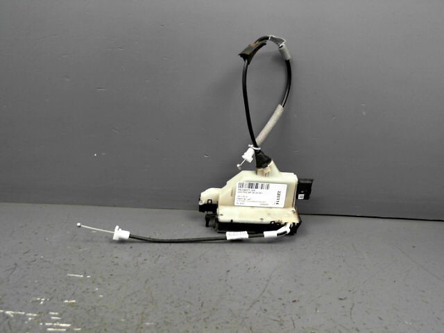 Serrure avant droit PEUGEOT 208 Diesel - 1