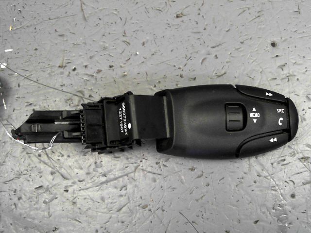 Commande autoradio CITROEN C-ELYSEE Essence - 1