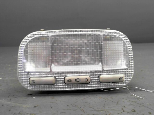 Eclairage de plafonnier CITROEN C-ELYSEE Essence - 1