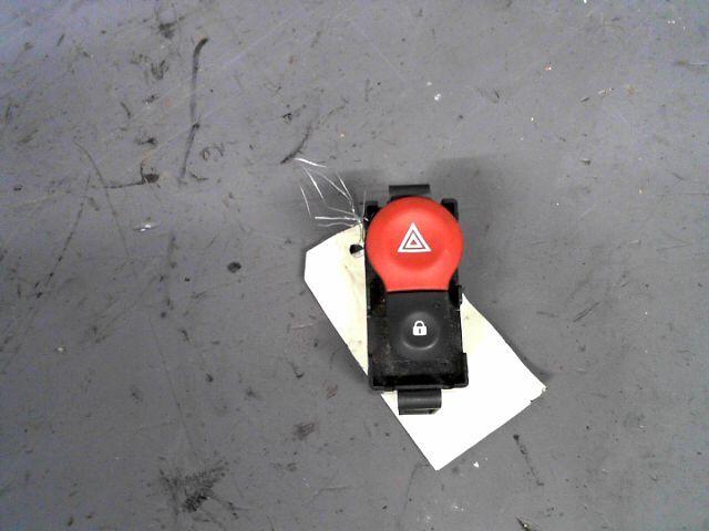Bouton de warning RENAULT KANGOO Diesel - 1