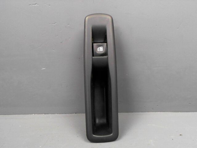 Interrupteur de leve vitre arriere droit RENAULT SCENIC 1.4 TCE Dynamique Diesel - 1