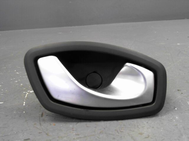 Poignee interieur avant droit RENAULT SCENIC 1.4 TCE Dynamique Diesel - 1