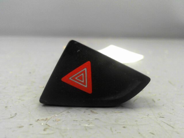Bouton de warning CITROEN C5 Diesel - 1