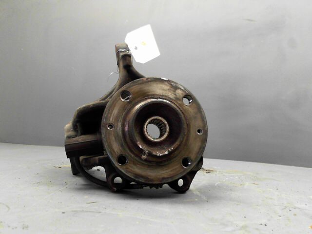 Fusee avant gauche PEUGEOT 208 1.4 HDi 68ch FAP Allure Diesel - 1