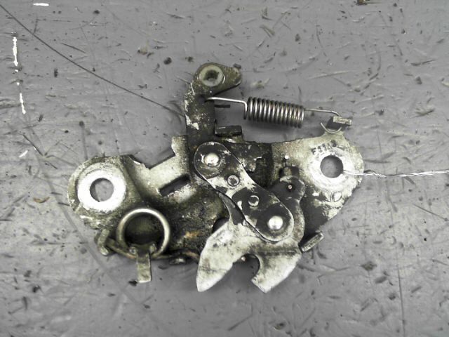 Serrure de capot PEUGEOT 306 Open D >10.96 Diesel - 1