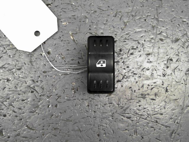 Interrupteur de leve vitre avant gauche DACIA LOGAN Diesel - 1