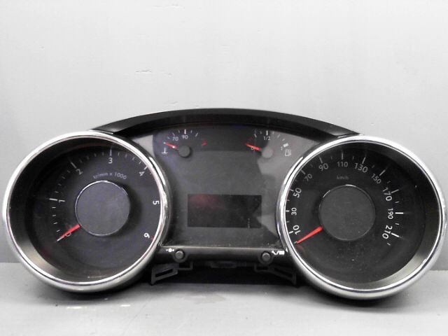 Compteur PEUGEOT 5008 Diesel - 1