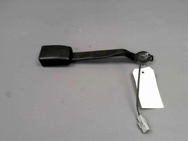 Attache ceinture avant droit RENAULT CLIO Diesel - 1