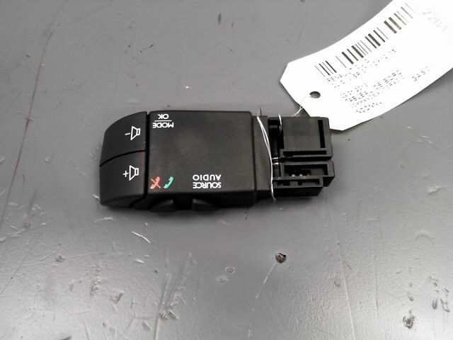 Commande autoradio RENAULT CLIO Diesel - 1