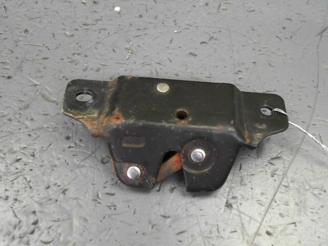 Serrure de coffre PEUGEOT 206 XT D Diesel - 1