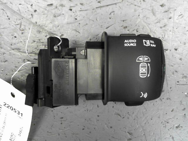 Commande autoradio RENAULT SCENIC Diesel - 1