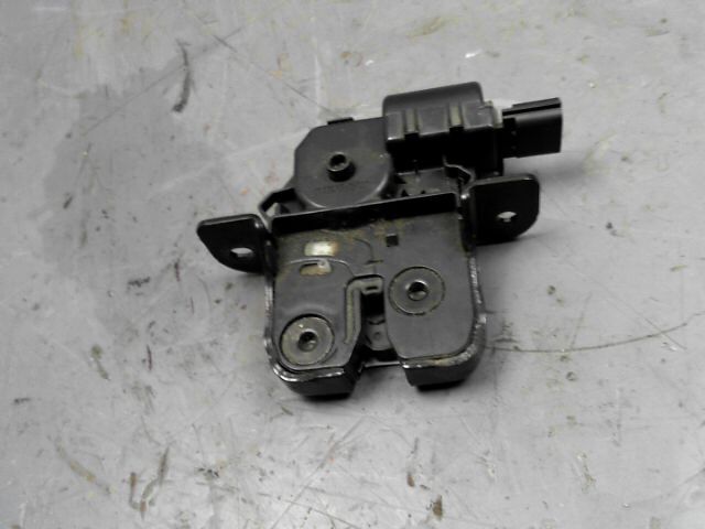 Serrure de hayon RENAULT SCENIC Diesel - 1