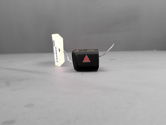 Bouton de warning PEUGEOT 208 Diesel - 1