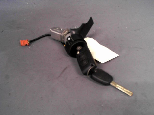 Antivol de direction PEUGEOT 207 1.4 HDi 70ch Trendy Diesel - 1