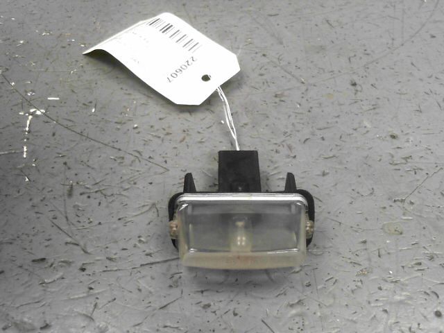 Eclairage de plaque PEUGEOT 207 1.4 HDi FAP SÃ©rie 64 Diesel - 1