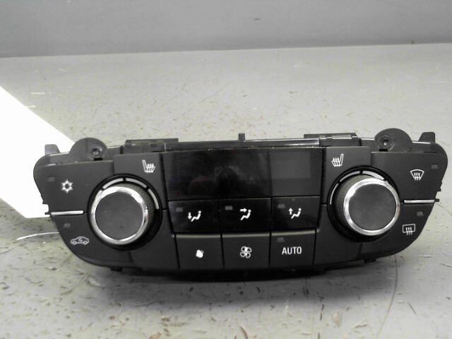 Commande chauffage OPEL INSIGNIA 2.0 CDTi 160ch ecoFLEX FAP Diesel - 1