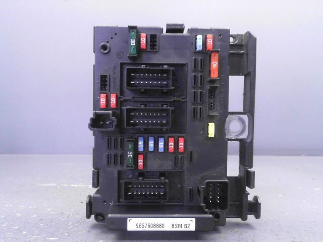 Boitier servitude moteur (BSM) PEUGEOT 206 Diesel - 1