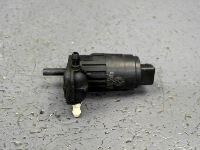 Pompe lave glace avant FIAT 500 1.3 JTD 75 DPF Lounge Diesel - 1