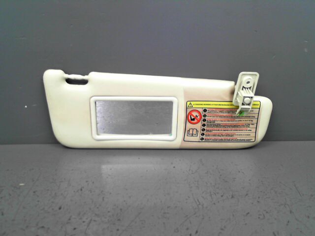 Pare soleil droit FIAT 500 1.3 JTD 75 DPF Lounge Diesel - 1